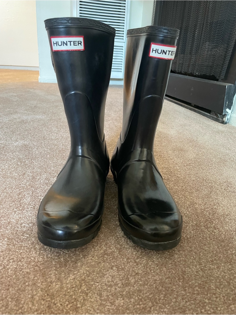 Hunter women’s Black original gloss short Waterproof Rain Boots